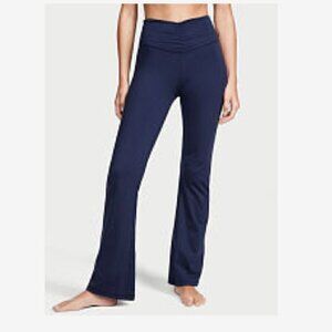 𝅺euc - Victoria secret love cloud flare pants - Sz M